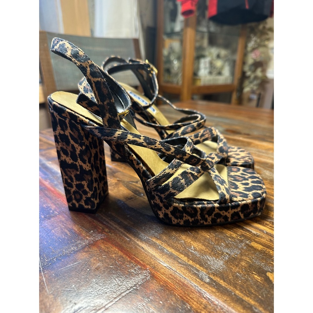 Bakers Renee Leopard Print Platform Block Heel Sandals Square Toe Animal 8M 439